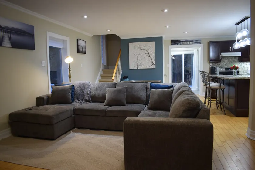 Uxbridge luxury cottage - Image 1