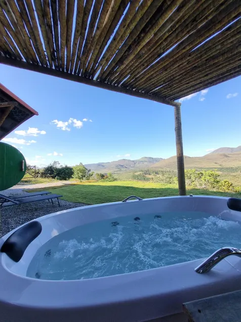 House with a view and Jacuzzi - Image 1