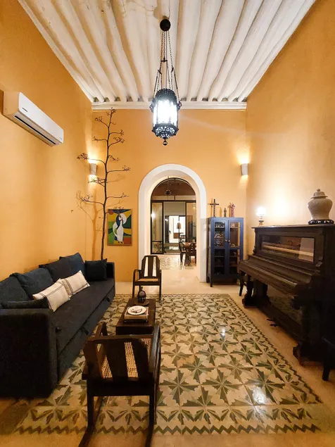 Beautiful Villa in downtown Izamal. 1 king/1 sofa - Image 1