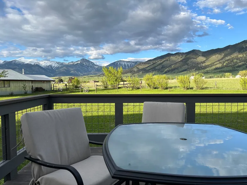 Bridger Mountain View Farmhouse - Image 1