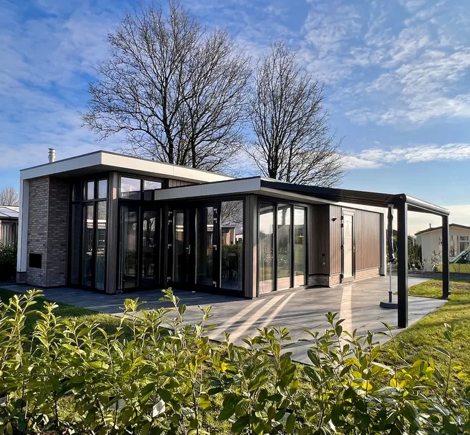 Wellness Cube vacation home with sauna and fireplace - Image 1