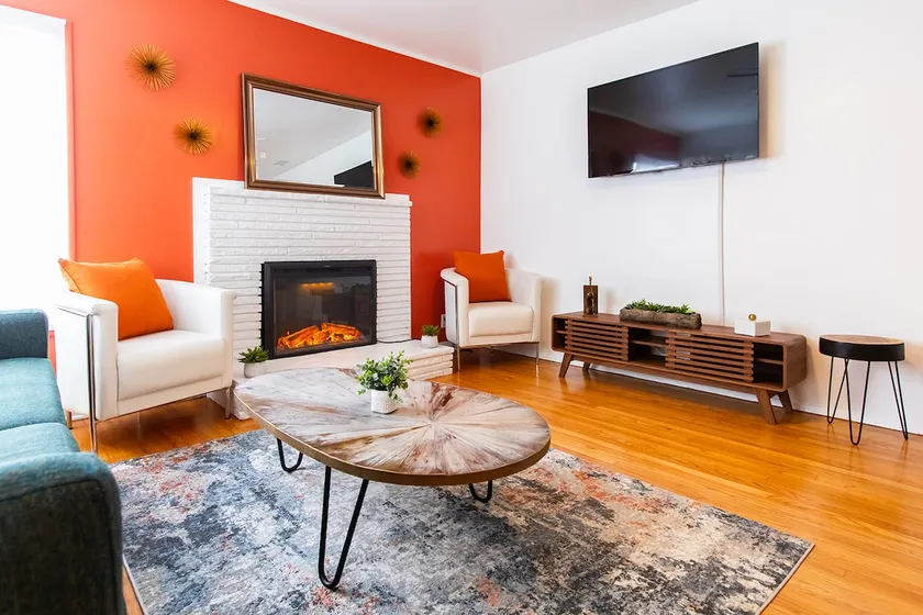 Sleeps 6 Glendale Eagle Rock Mid Century House - Image 1