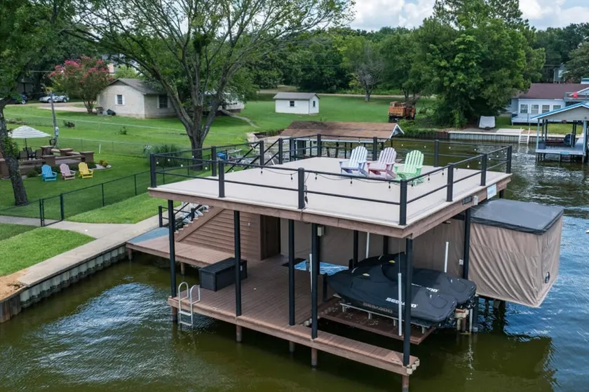 Fire Pit, Lake Views, Blackstone + Private Dock - Image 1
