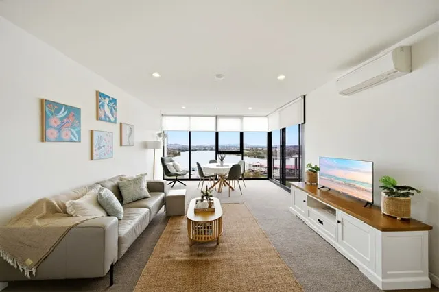 Penthouse Apartment in Belconnen - Image 1