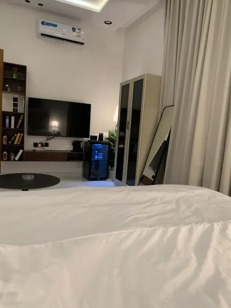 VIP Hotel Studio with Smart Access - Image 1