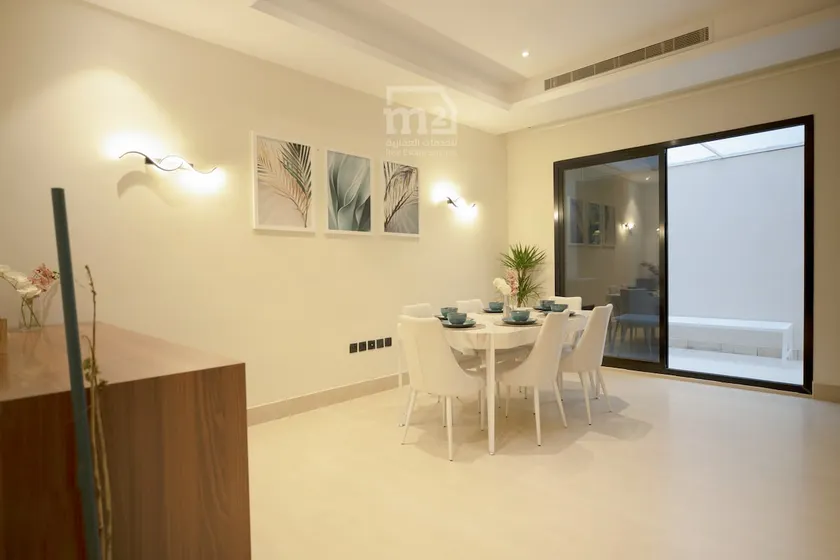 Spacious, elegant, new - Image 1