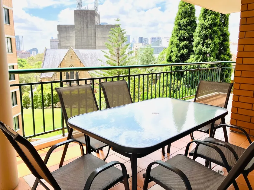 5mins Walk to Central 2 Bedroom Parking Pool - Image 1