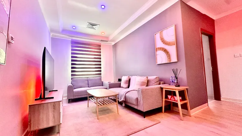 Quiet I Cozy I Pristine - 2 BR Apartment Salmiya - Image 1