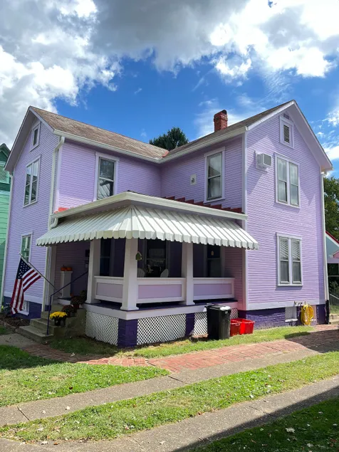 The Purple Porch Apartment - Image 1