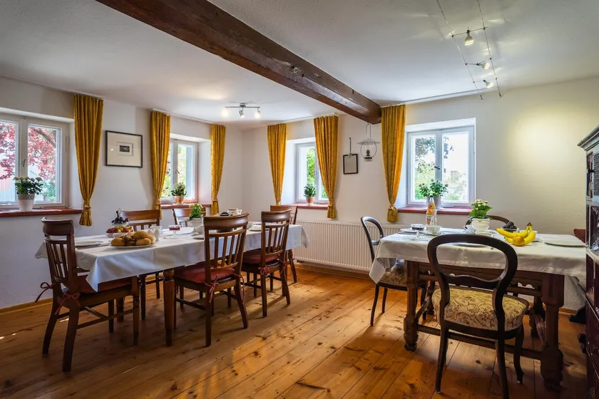 Spacious vacation home (country house - beautiful Loh) - Image 1