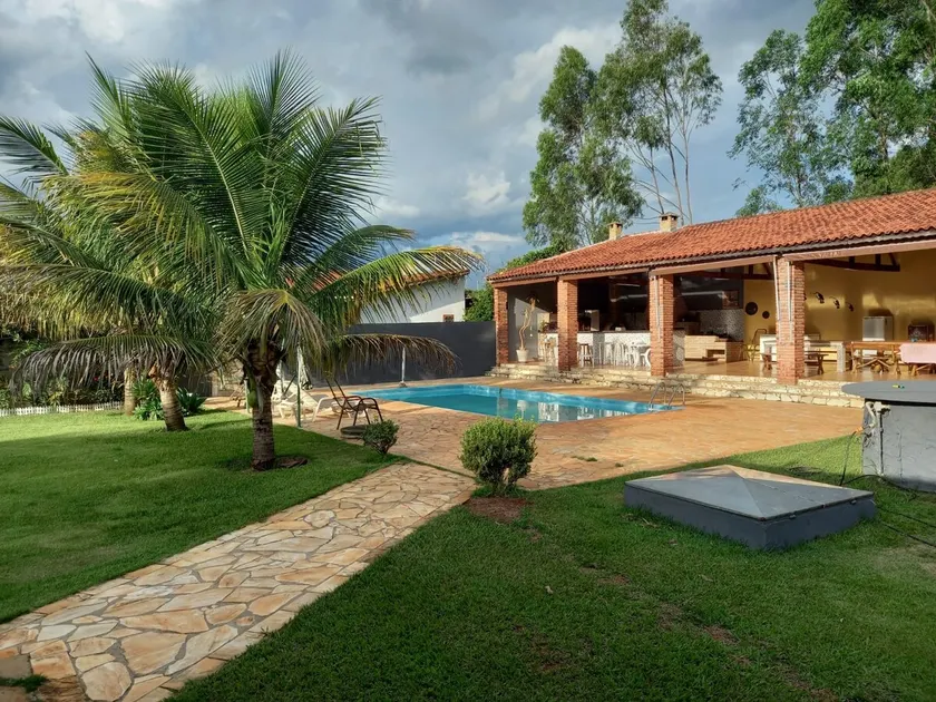 Jatoba Farmhouse - Image 1