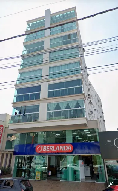 New air-conditioned apartment, great location on the avenue. - Image 1