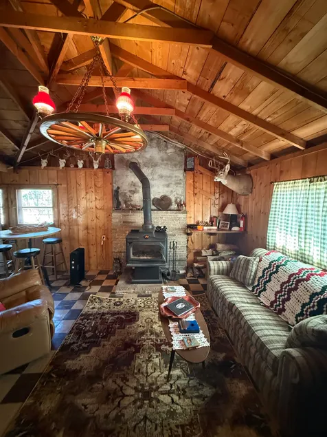 The Hidden Owl Cabin + onsite rustic campsites - Image 1