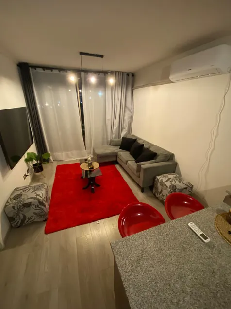 Fully equipped + Private parking - Image 1