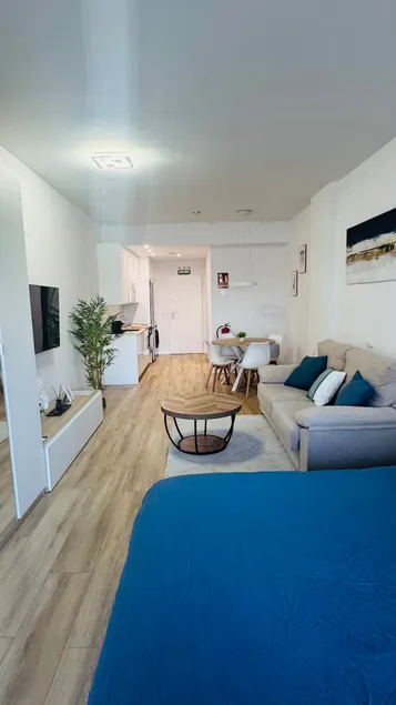 Luxurious studio in San Sebastián - Image 1