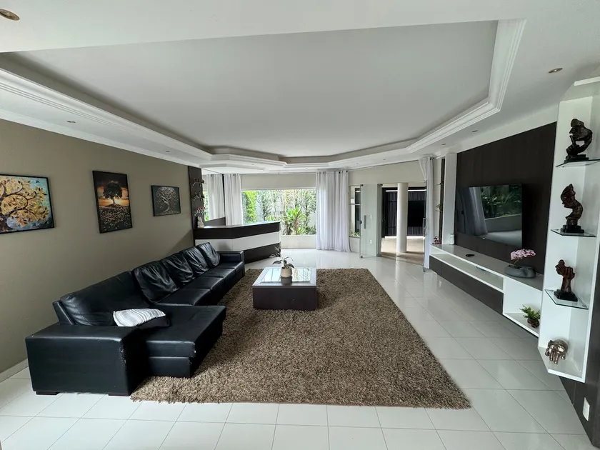 Space, comfort and location! - Image 1
