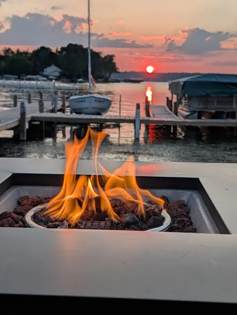 Lakefront Views, Walk to Dining | Kayaks + Firepit - Image 1