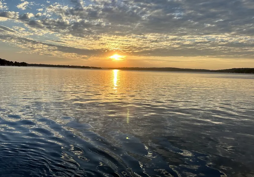 Lakefront Views, Walk to Dining | Kayaks + Firepit - Image 1
