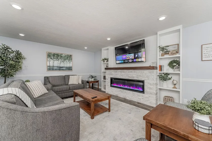 Spacious Retreat with a Hot Tub and Theater Room - Image 1