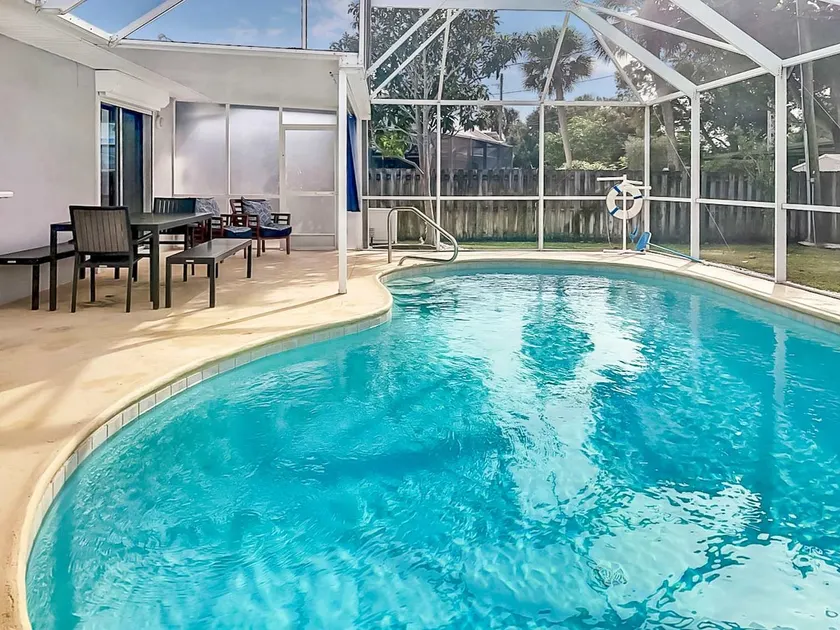 3br with Pool Near Golf, Beaches & more - Image 1