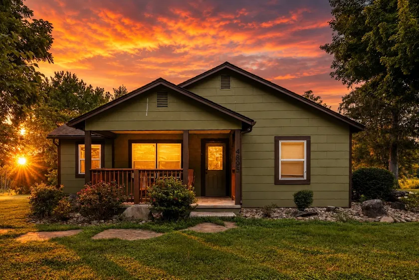 Poppy’s Outpost • Hot Tub • Fire Pit • Family Fun - Image 1