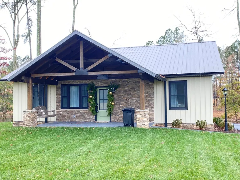 Oak Ridge Farm Stay House - Image 1