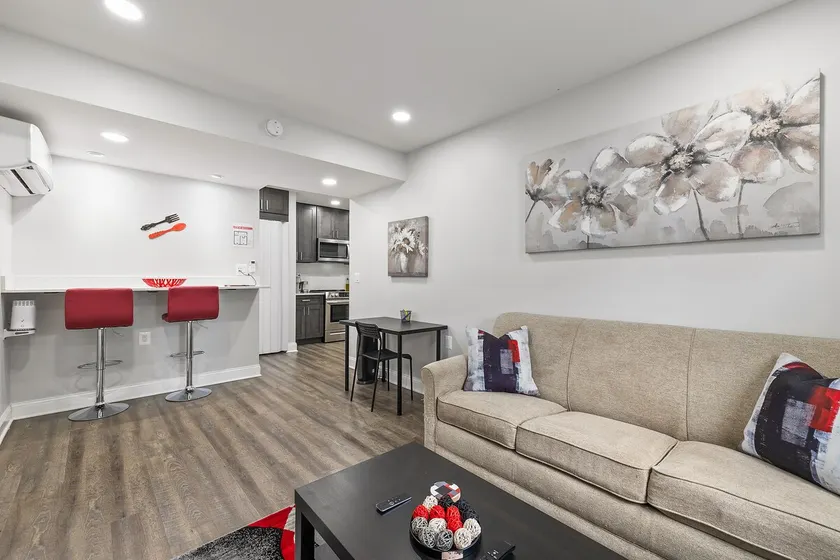 Private Apt found in DC Suburbs. - Image 1
