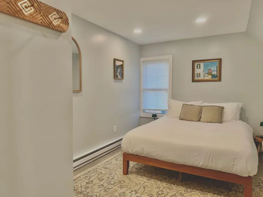 Surf Loft: Near Downtown Niantic & Beaches - Image 1