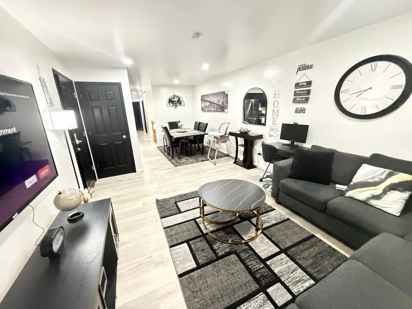 5 Bedrooms W/Free Parking Close to NYC/EWR/MetLife - Image 1