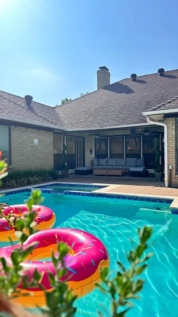 Modern Oasis - Image 1