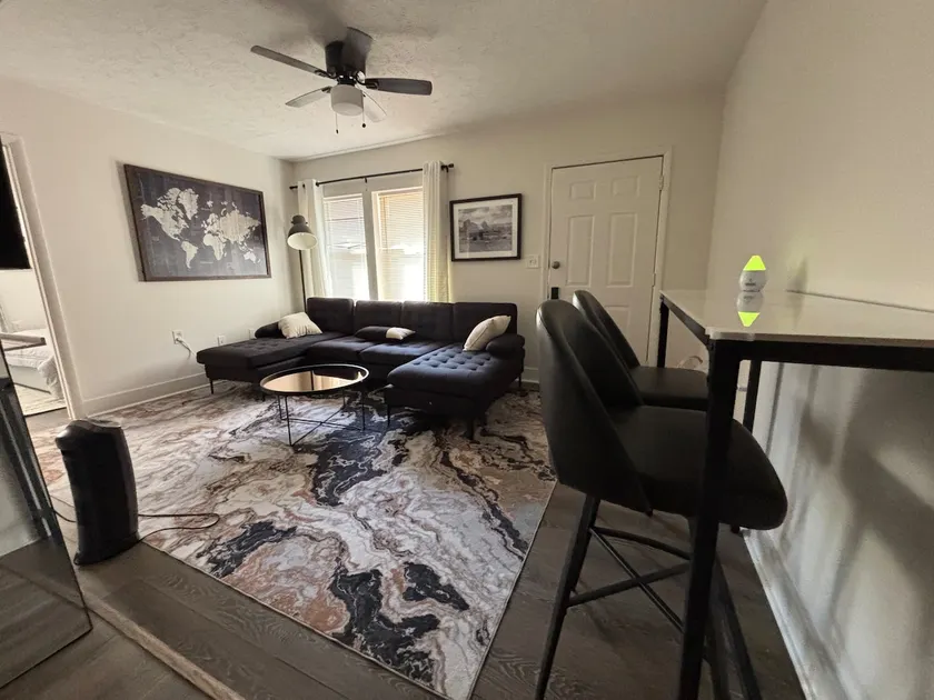 Charming 1 bed @ the heart of ATL - Image 1