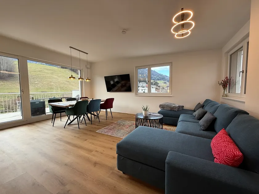 Brandnew Tyrolean Penthouse with Mountain View - Image 1