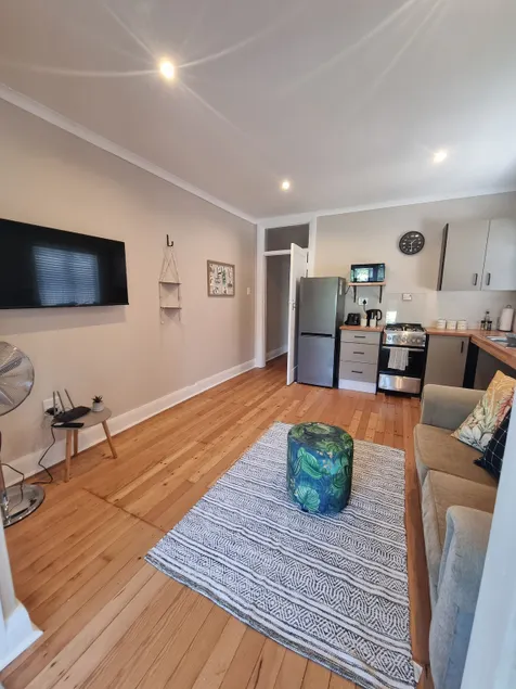 Gramercy Garden- 1 bed & garden - Image 1
