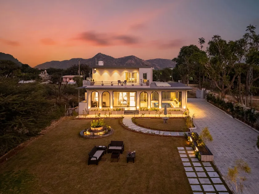 Lush 2BHK Farm Retreat w/ Pool & Garden - Image 1