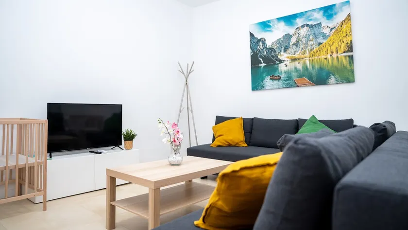 Apartment 2 | New | Complete | Metro | Sleeps 6 - Image 1