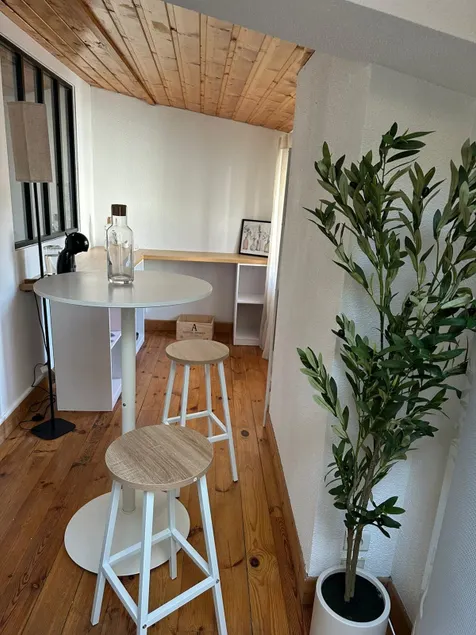 Studio in City Center - Image 1