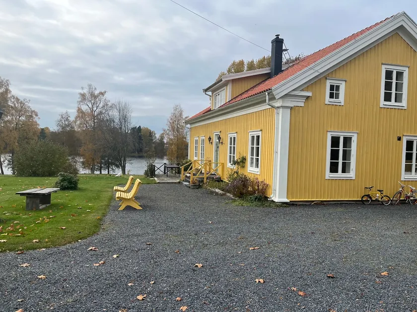 Rural idyll in a manor house environment - Image 1