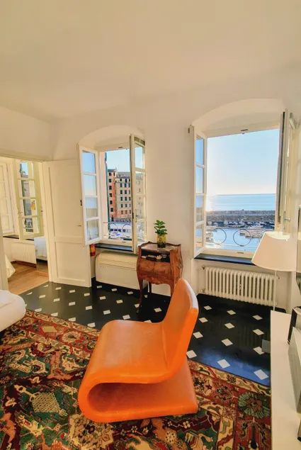 ”Al Porto 25” - 3 windows overlooking the harbor of Camogli - Image 1