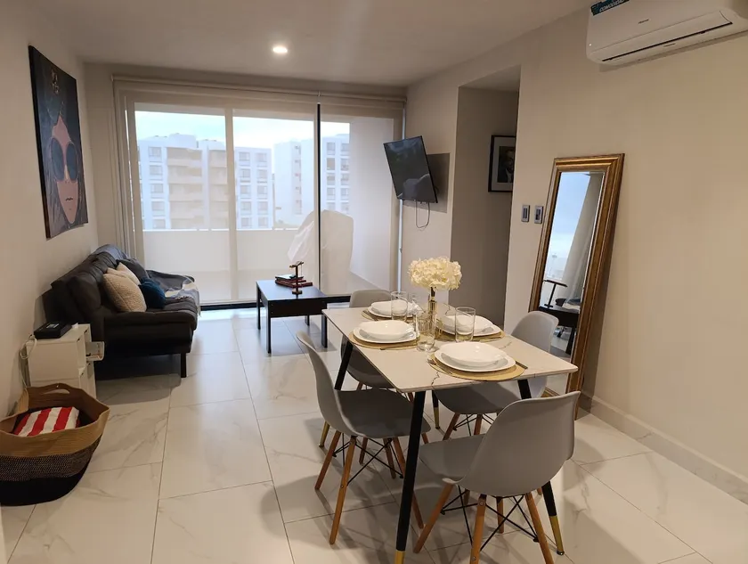 Family-friendly apartment - Image 1
