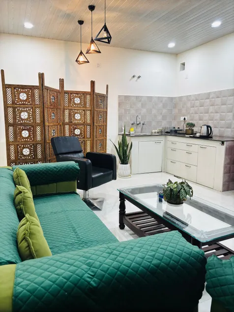 2bhk Walk in distance-market & nature - Image 1