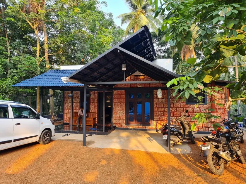 PRAKRUTHI HOME STAY - Image 1