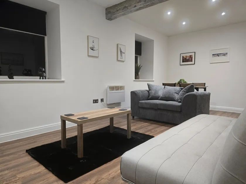 Canalside Period Conversion - Image 1