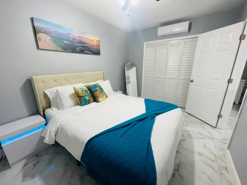 Beautiful and modern - Image 1