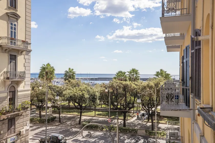 Luxury Seafront Apartment Promenade - Mareluna - Image 1