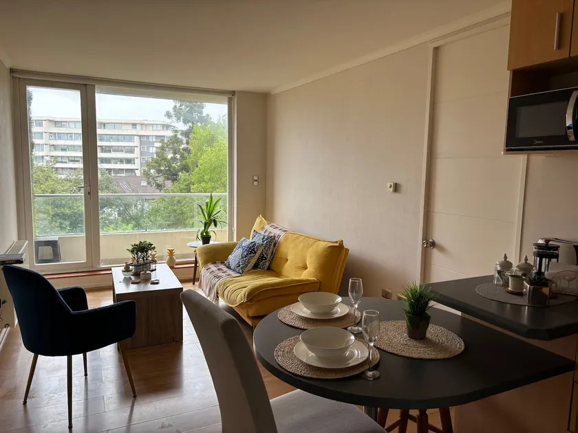 Beautiful and modern apartment, near the Trébol mall - Image 1