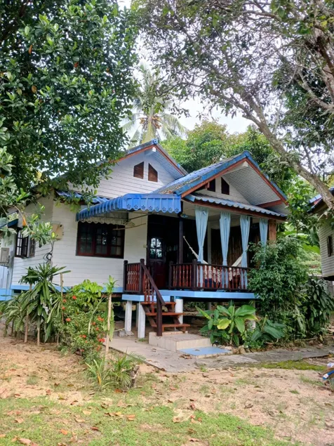 Cozy Seaside• Home Wok Tum Bay. - Image 1