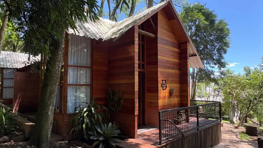 Bela Catarina Inn Bromélias Cabin - Image 1