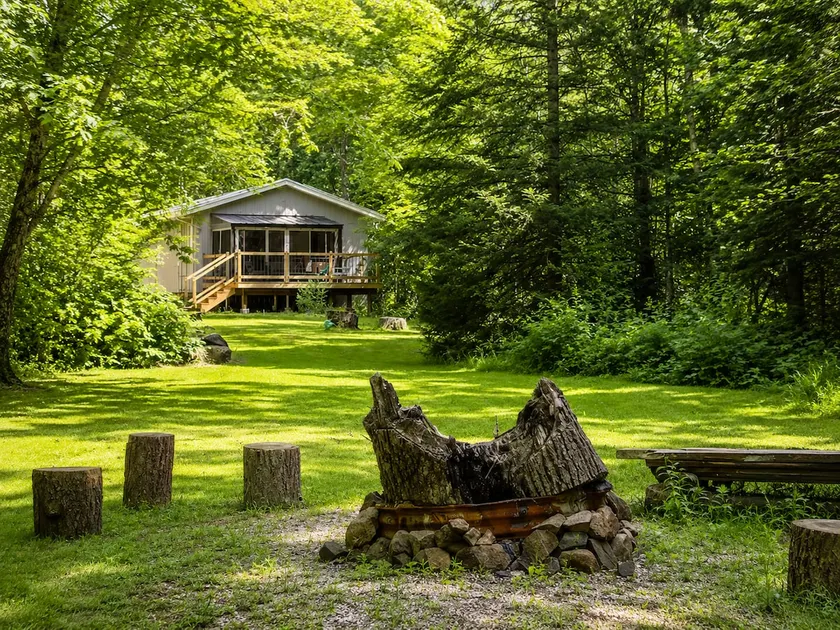 New Build Cottage By River l Hot Tub - Image 1