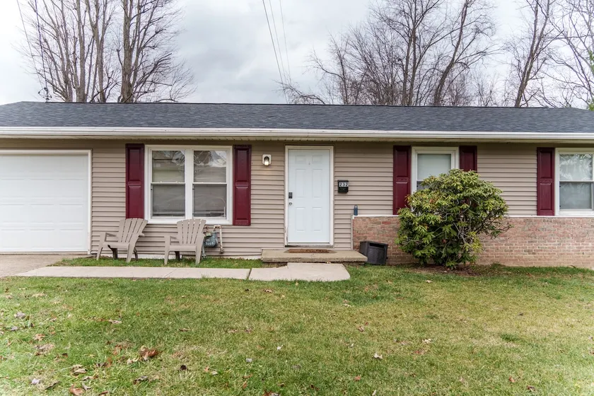 Modern Home in Bridgeport WV - Image 1
