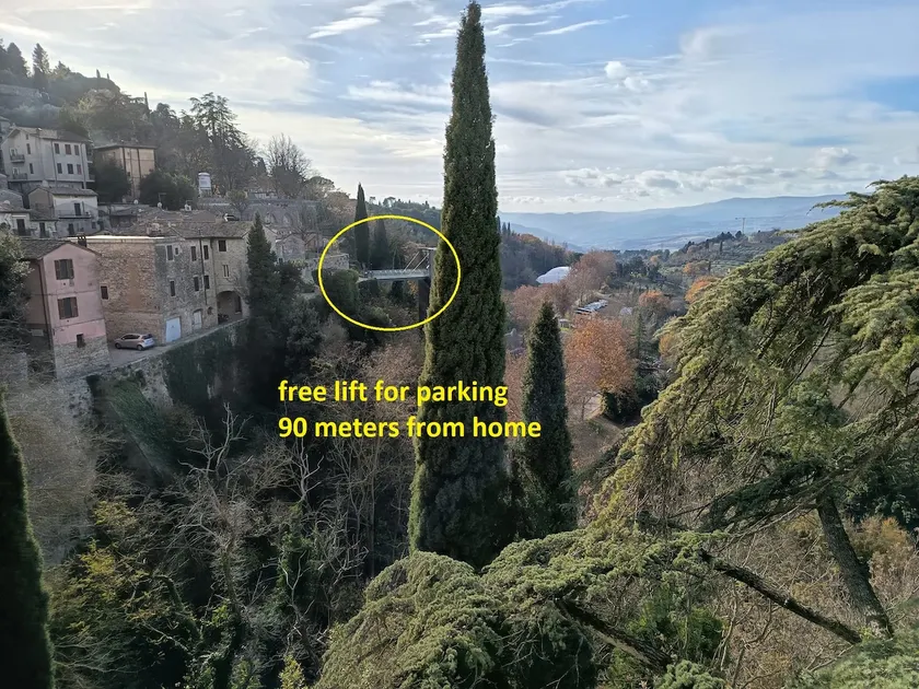 Apartment on the ancient walls of Todi, Umbria - Image 1